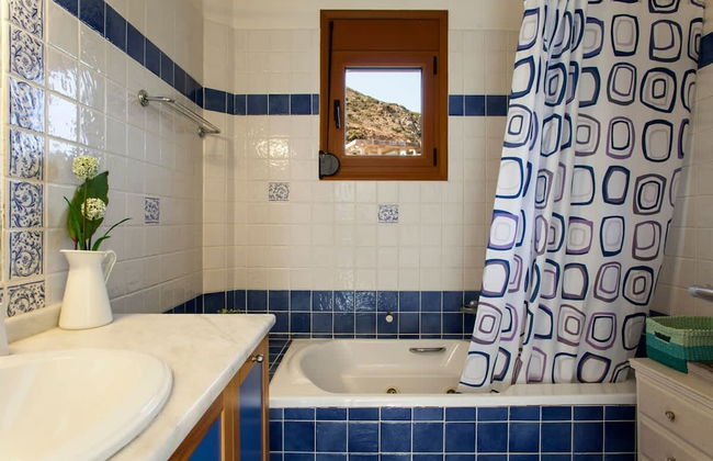 Artemis Spacious Luxury Villa With XL Private Pool - Foto 48