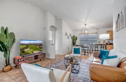 Chic Poolside Oasis - Karaoke - BBQ - Games - Foto 5