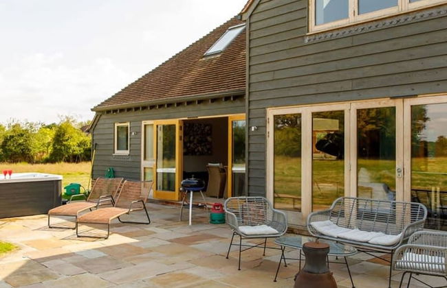 Secluded Barn Style Home With hot tub - Sleeps 12 - Foto 7