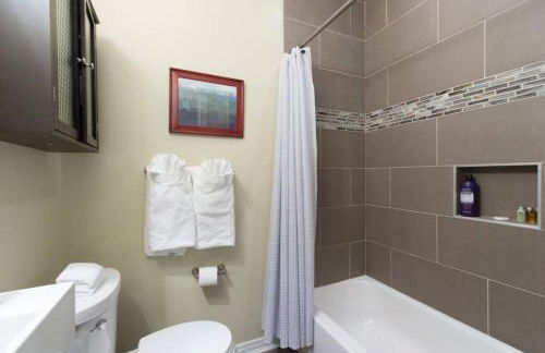 MODERN HOME NEAR CAPITOL HILL - Walk to METRO subway - Foto 23