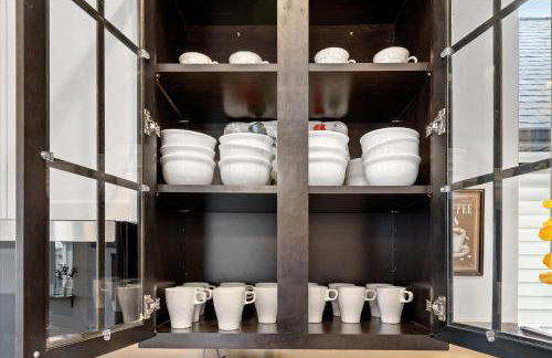 Spacious Downtown Indy Home Perfect for Groups - Photo 13