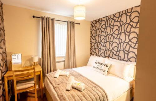 Warm Welcoming Paisley Stay Near Transport Links - Pass the Keys - Foto 5