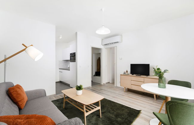 Elisabeth Downtown Apartments by FirstHost - Photo 5