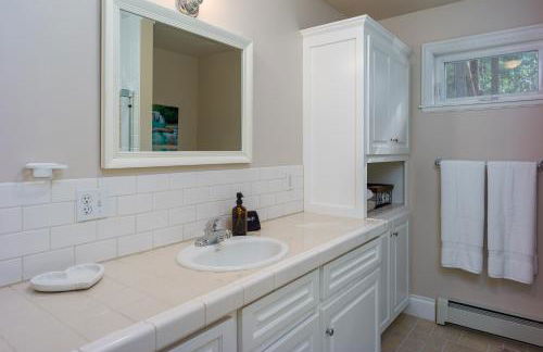 Exceptional, Hot Tub, Pickleball, Close to Town! - Foto 35