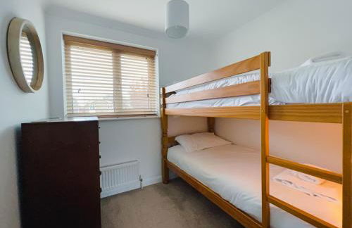 Bright & Cosy - Jacuzzi - Log Burner - King Beds - Foto 12