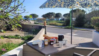 Mèze avec vue face à l'étang - Foto 1