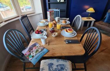 Rumer Hill House a unique boutique styled place to stay in Cannock close to A5 the McArthur Glen outlet - Foto 15