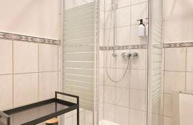 BELLAHOMES Apartments, Ground Floor, Aircondition, Private Parking, Airport 30 min - Foto 14