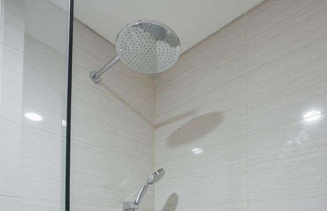 Modern And Comfort Studio At Ciputra International Apartment - Photo 8