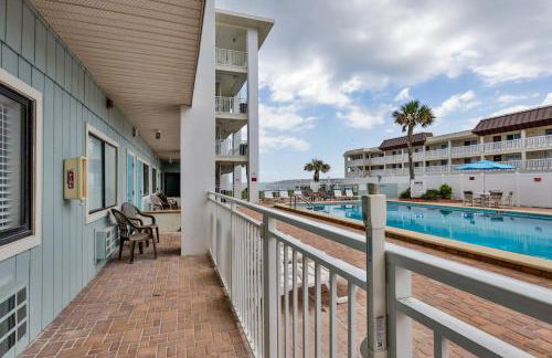 Coastal Waters 107 - A Studio Poolside Retreat - Foto 8