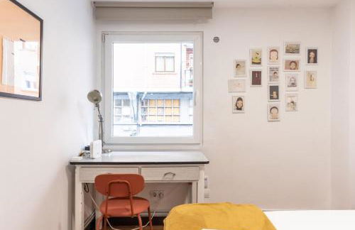 Tranquilo con Wifi y cercano al metro - Foto 11