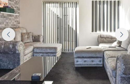 The hawthorns large detached 3 bedroom family home - Photo 10