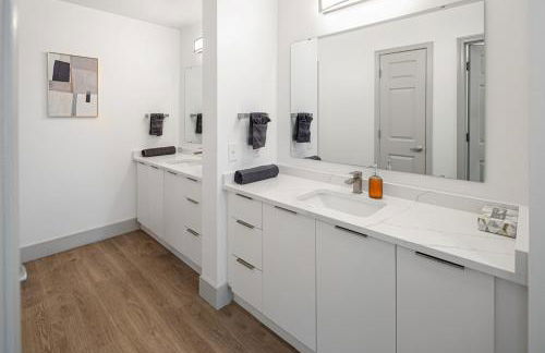 Carolina Blue - Stunning Views, Free Parking and WiFi - Foto 16