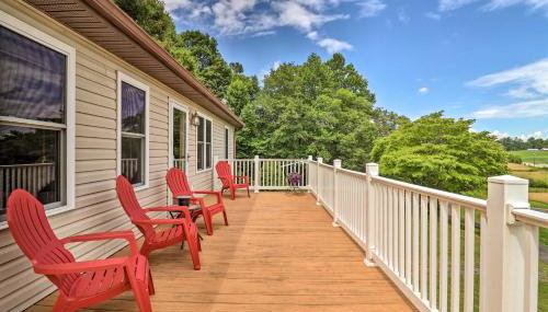 Charming Mills River Home with Porch and Yard! - Foto 3