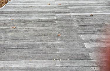 Lake Lanier 3BR Cozy Retreat with Screened Porch, Deck and Dock - Foto 15
