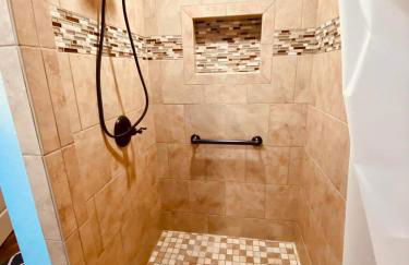 Diamond Apartment with GYM - 2 miles to Fort Sill & just blocks to downtown! - Foto 11