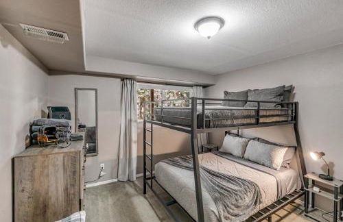 Deer-Friendly Cabin with Mountain Views and Fire Pit - Foto 4