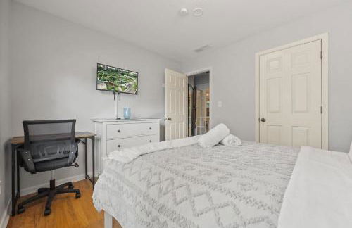 Pool and Patio, 8 minutes from Mall of Georgia! - Foto 18