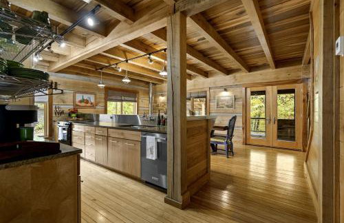 Impressive Log Cabin with Fireplace, Fire Pit and Hot-tub in Unionville, Indiana - Foto 14