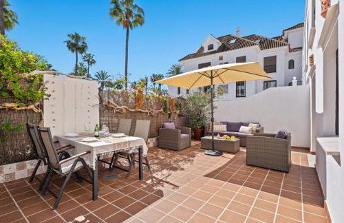 Driftwood Escape - Puerto de la Duquesa - Photo 7