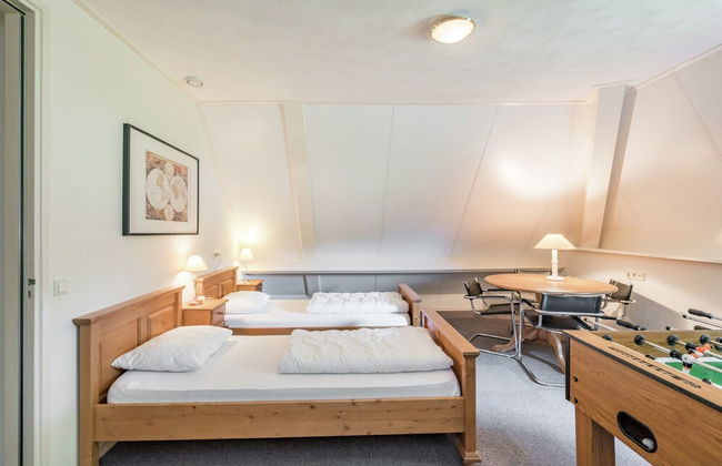 Farmhouse in Rheeze Near Forest and Meadows - Photo 11