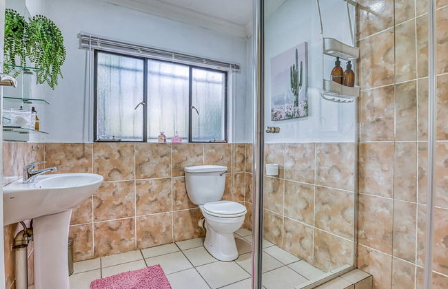 The Cottage-1 Bed-pool-bbq-fibre-solar-samrand - Foto 13