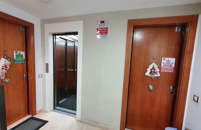 Attic Terrace BBQ, Airport-Barcelona, cerca Playas Castelldefels - Photo 16