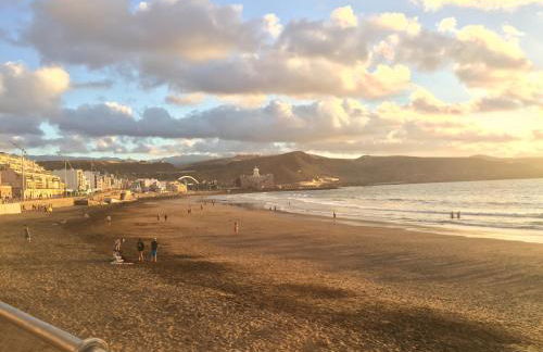 Piso con piscina y garaje en la Playa de Las Canteras - Foto 25