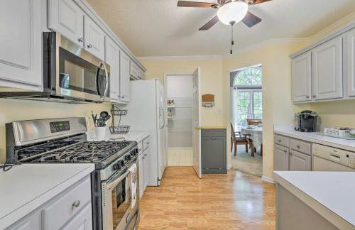 Peaceful Dallas Home with Deck and Charcoal Grill - Foto 11