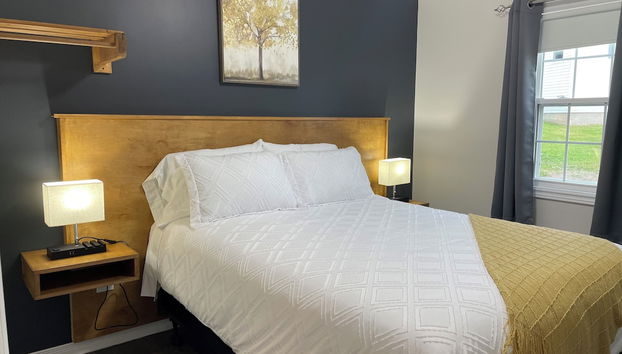 Buoy & Arrow Restaurant and Suites - Photo 2, Room