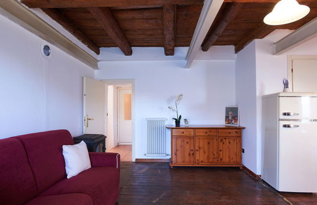 2 bedroom Apartment in Bellano with garden and terrace - Photo 8
