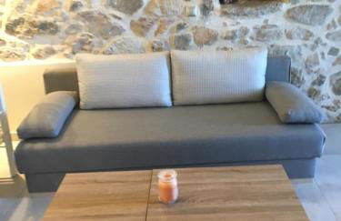 Elata Stone House - Photo 13