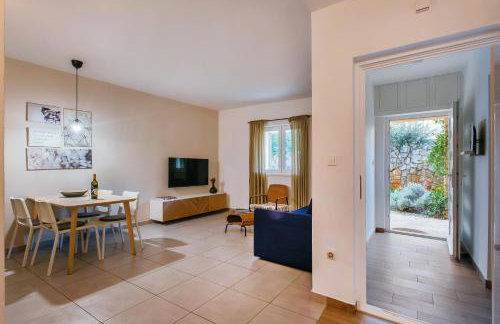 Peaceful Family Apartment with PRIVATE GARAGE Free Parking, Split - Foto 28