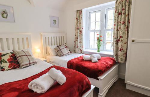 The Old Post House at Low Stott Park - Foto 22