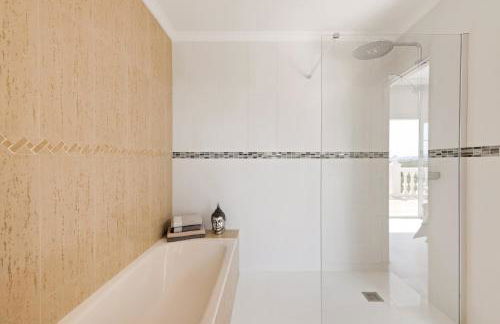 Golden Mile Villa Close to Beach - Foto 27