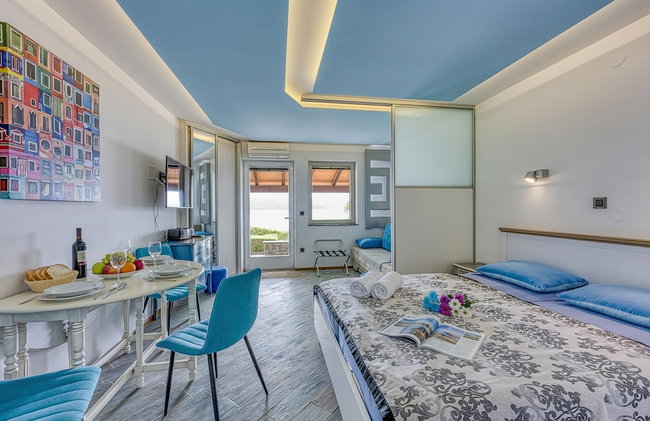 Pool Apartments Debeli Rtič - Foto 3