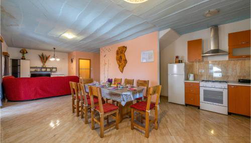 Three-Bedroom Holiday Home 0 In Zminj - Foto 5