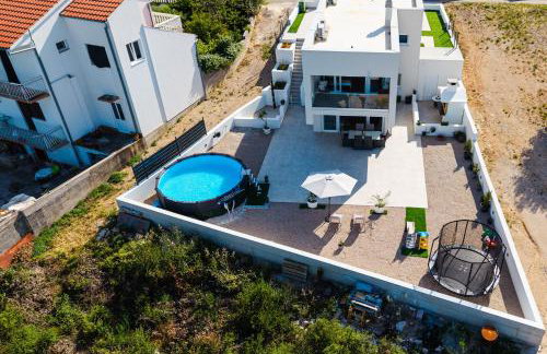 Vacation home Labudica near Šibenik, 3 sobe - Foto 2