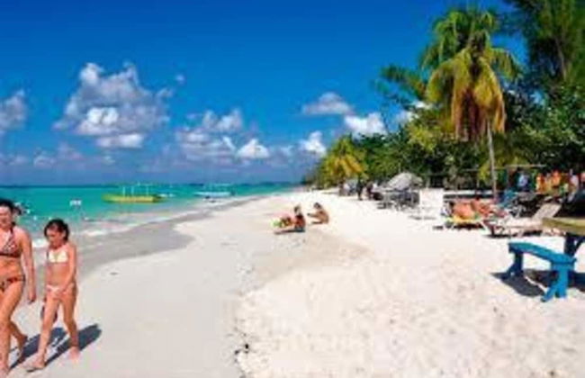 9 bed Villa Montego 10 Minute Walk to the Beach - Foto 41