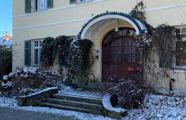 Gutshaus Herrmannsdorf - Foto 1