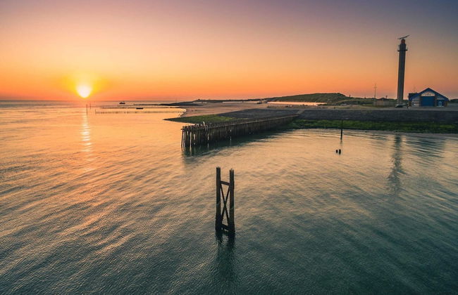 Pet-friendly Escape by the Sea - Photo 27