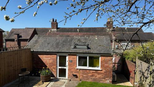 Cherry Cottage Retro Stay, Stourport-on-Severn - Foto 3, Garden