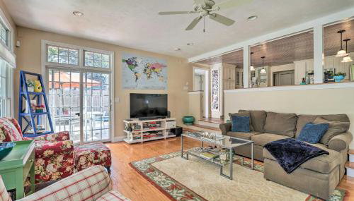 Cape Cod Cottage with Deck, Grill, and Games! - Foto 5