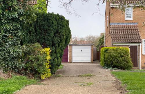 Group Contractor Stay 3 Bed House Bedford Parking WiFi - Foto 24