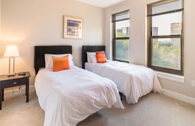 Bluebird Suites near Pentagon - Photo 30