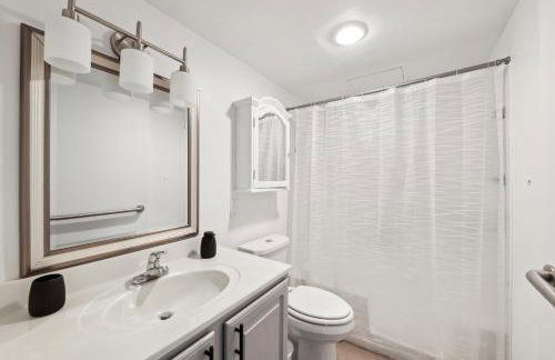 Legacy at Imperial Village 201 I 2 Bed 2 Bath - Foto 4