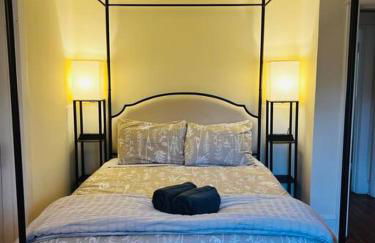 4 Bedroom DC's Best Location with Parking, Walk to Clarendon Metro, Shopping and Nightlife! - Foto 14