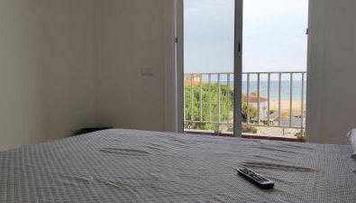 Acogedor estudio en la playa, con vistas al mar, y piscina comunitaria - Foto 2