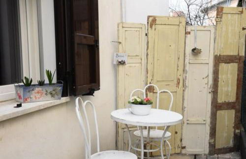 Casa Iride, appartamento con grazioso giardino - Photo 3