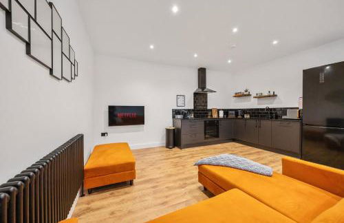 Elevated Escape - Hot tub, sauna, rooftop terrace - Foto 13